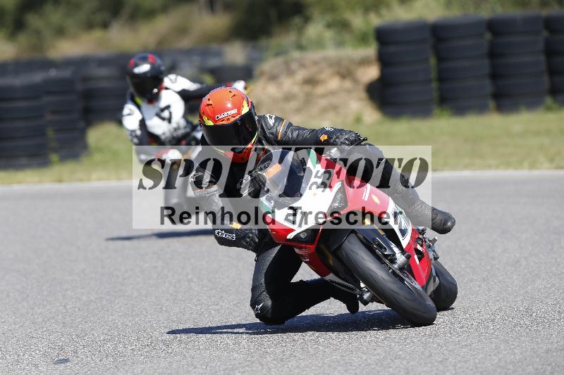 /Archiv-2025/48 25.08.2025 Cornu Master School ADR/rot-rouge/35